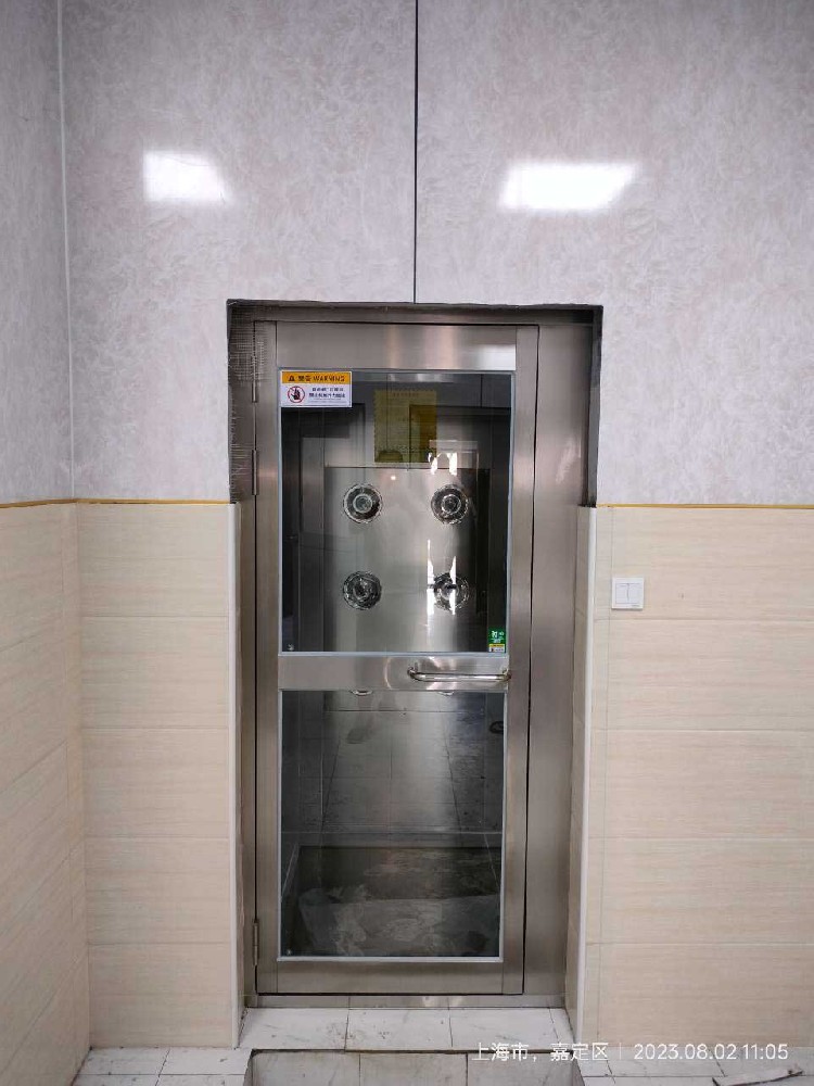 南昌雙人單吹型風淋室規(guī)格尺寸