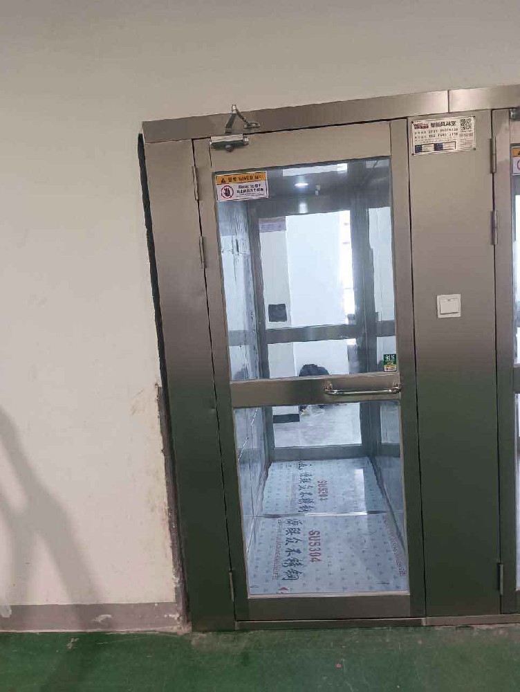 上海風(fēng)淋室制造廠家電話