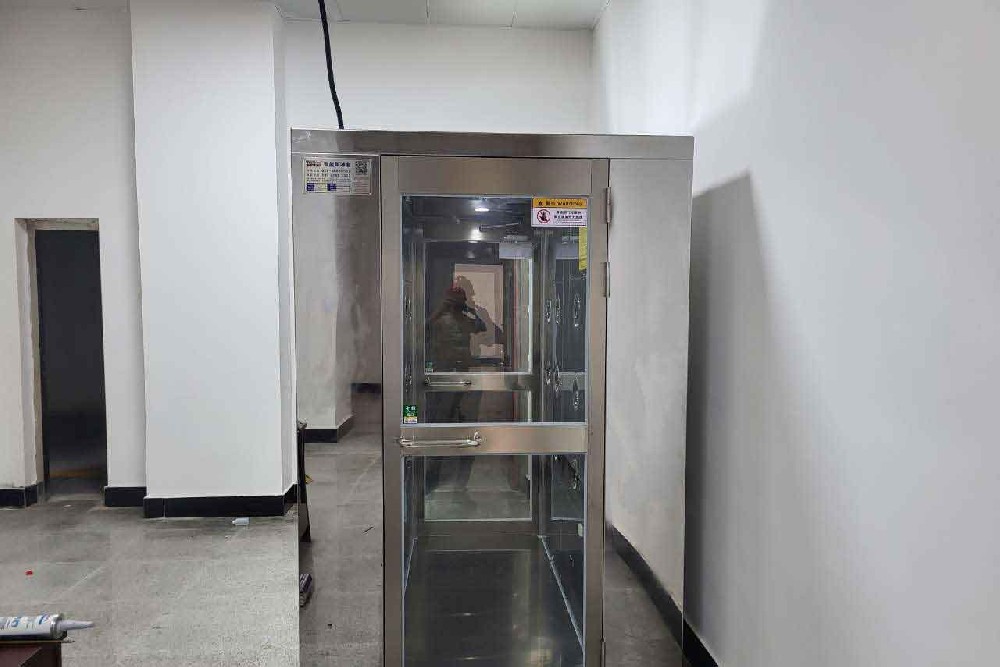 電子廠風(fēng)淋室性能如何檢測(cè)