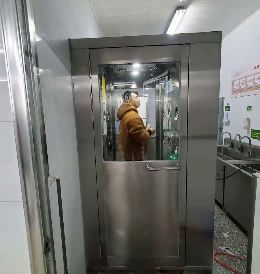 風(fēng)淋室通道人數(shù)限制