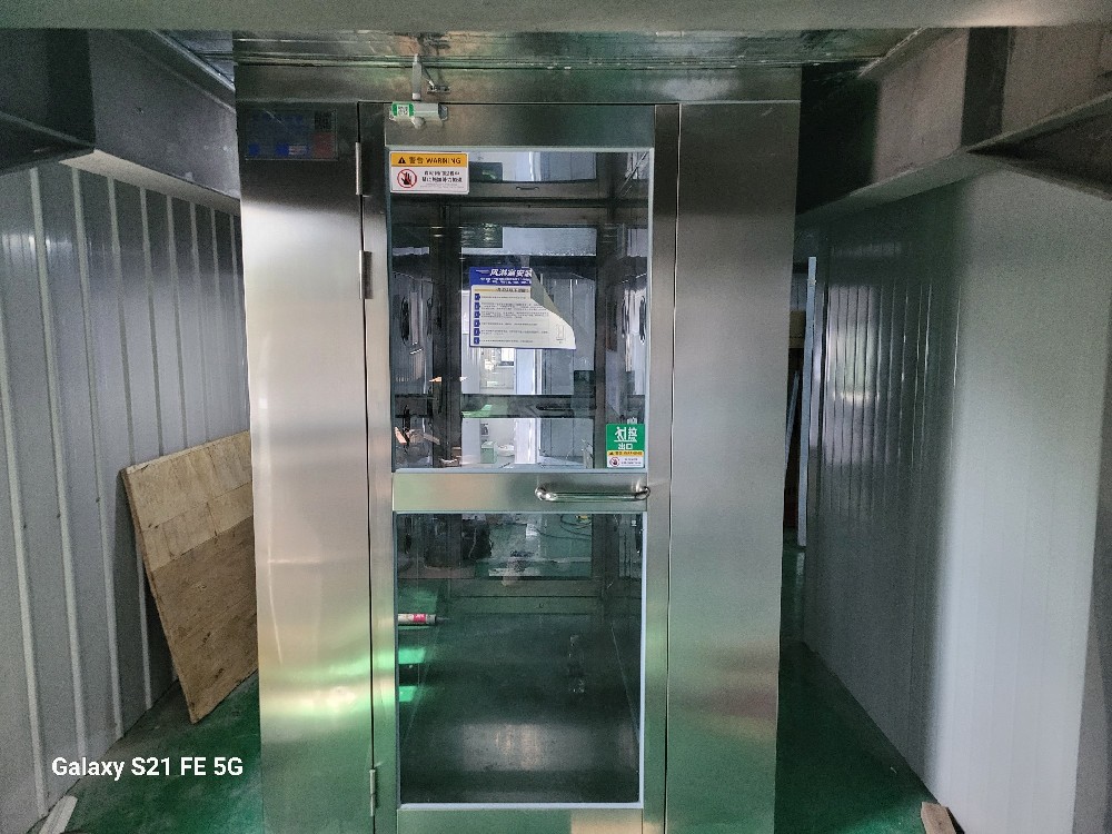 上海風(fēng)淋間選擇和設(shè)計位置時的考慮因素