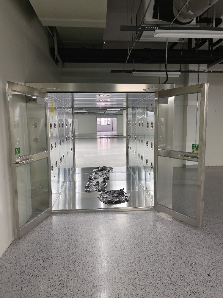 貨淋室和風淋室區(qū)別——凈化效率