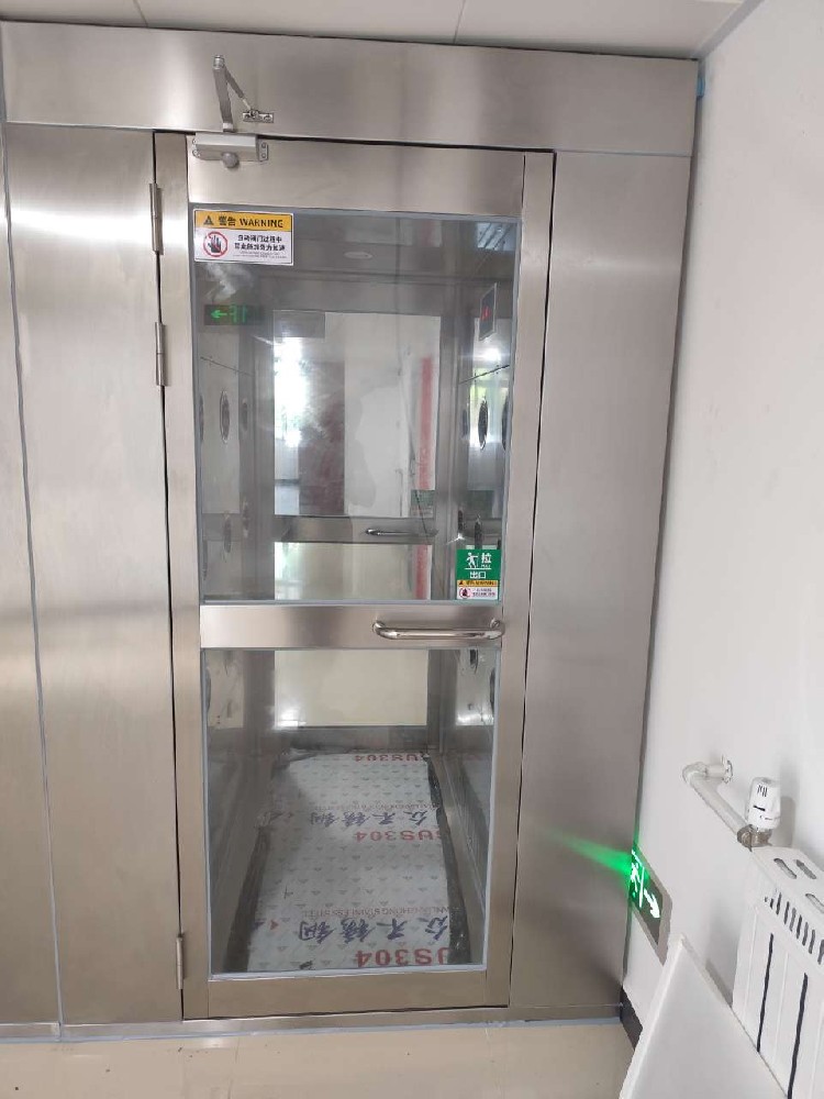 風淋室設備可以達到百級潔凈標準嗎？