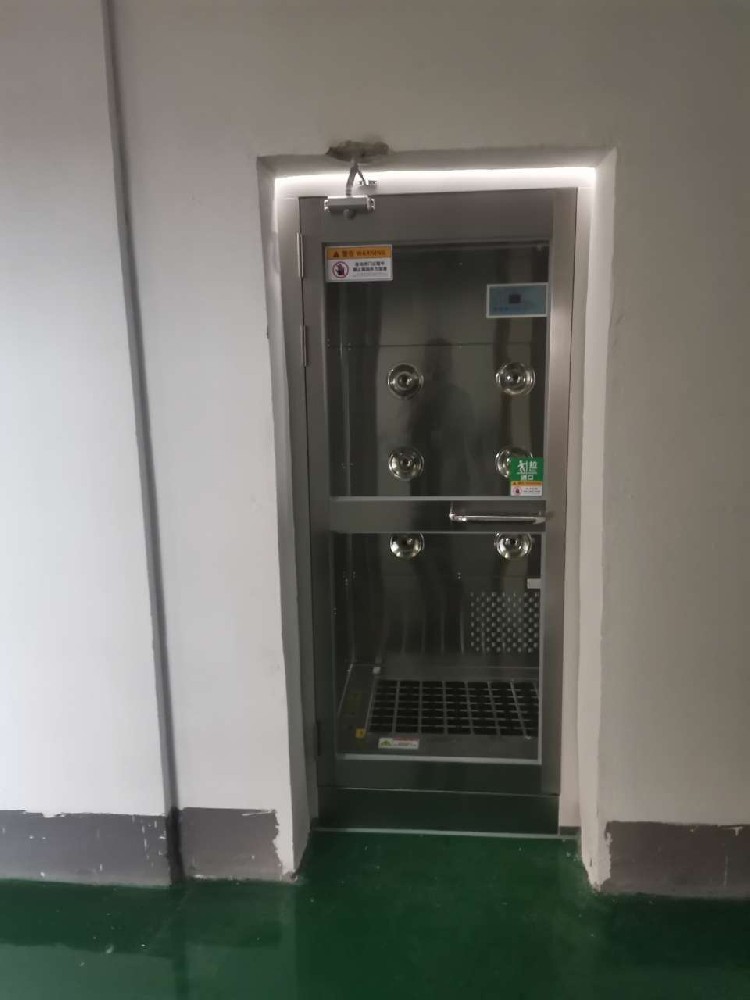 上海伯淋凈化科技有限公司風(fēng)淋室型號(hào)有哪些？